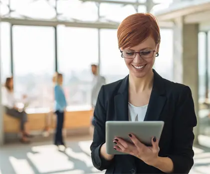 Businesswoman, Tablet, cloud, IT Services, Konica-Minolta, Carraway Office Solutions